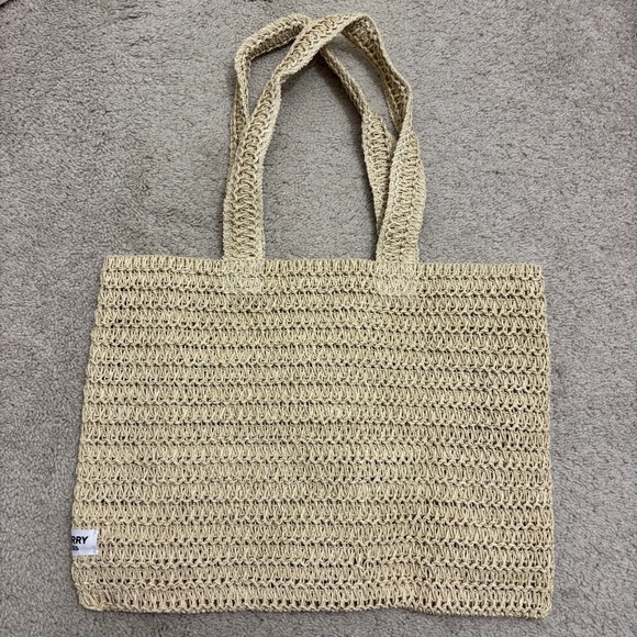 Burberry Goddess Straw Tote - Picture 1 of 5